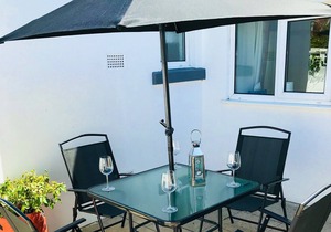 2 bedroom accommodation in Burry Port in Burry Port
