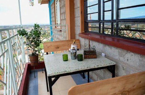 Nyeri Apartment | A+I Skyview- Rustic Chic Escape x4