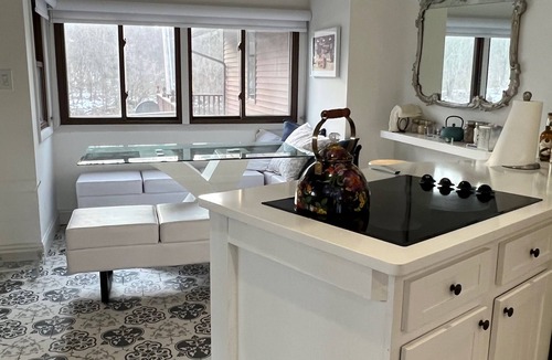 Sheldrake House | Exclusive Lakefront Home Retreat w/Baby Grand Piano for Family FLX Fun & Friends