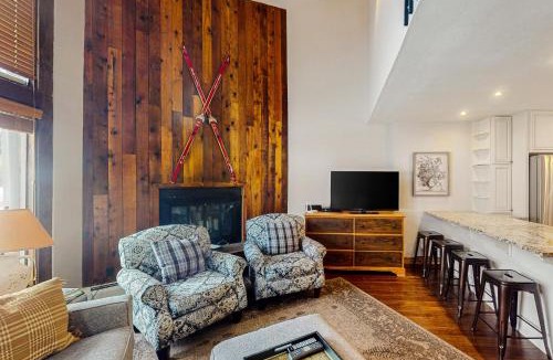 Eagle-Vail Apartment | Golf & Ski Premier