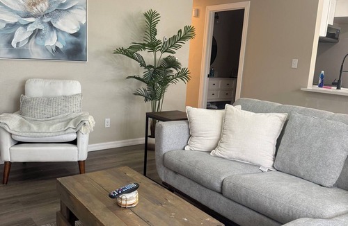 Oldsmar House | Pierfront Oasis by the bay