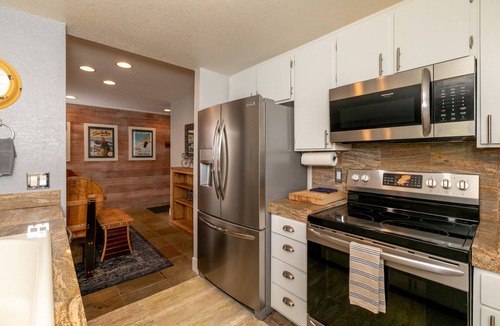 Sun Valley Condo | Snow Creek Condo with 2 Bedrooms, 2 Bathrooms and expanded ground level patio !