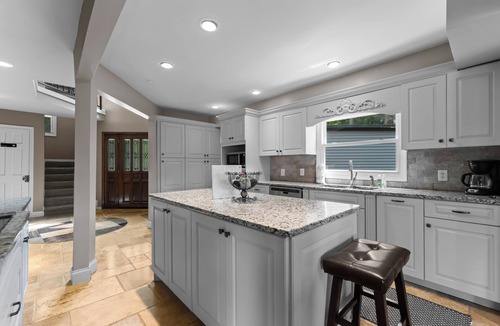 Lake Norman of Catawba House | What A View! Perfect Family Meeting Place. BIG Views! Optional Boat Rental.