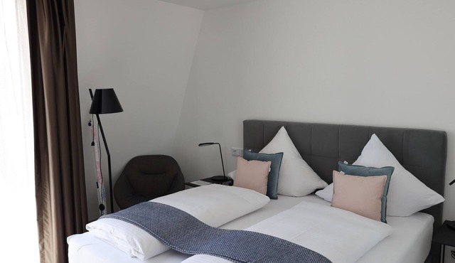 1 Doppelbett Zimmer17 in München