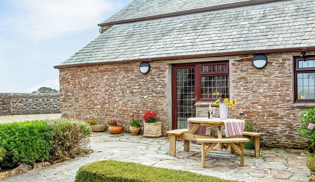 2 bedroom accommodation in Mevagissey, near St Austell in Saint Goran