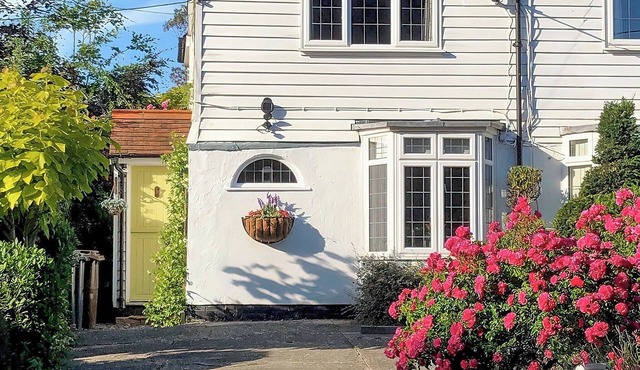2 bedroom accommodation in Tenterden in Tenterden