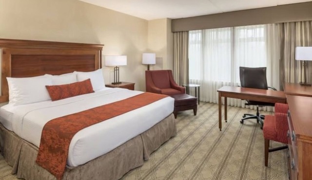 3 Spacious Units | Free Parking | Blacksburg Stay in Blacksburg
