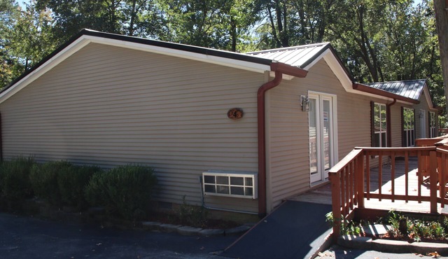 #4 Birdsong Resort Circle w/view of Kentucky Lake - Camden TN in Camden