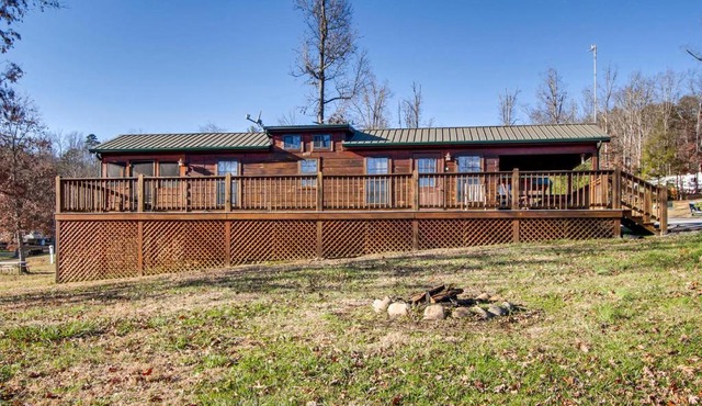 Almost Camping Too Cabin in Sevierville