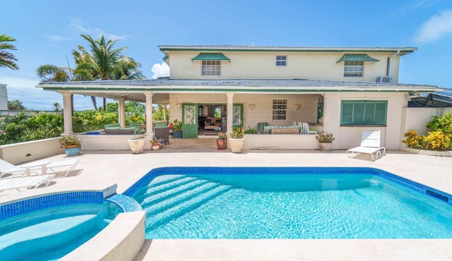 Amazing Pool & 2 min walk to beach - Ocean View in Belair