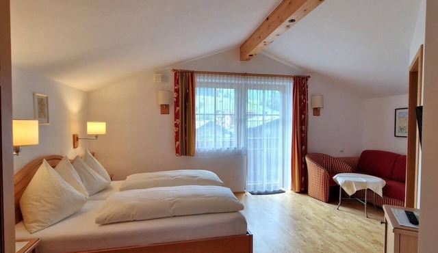 Apt. "Bird's Nest", 2 comfortable rooms + eat-in kitchen - Almerde in Alm