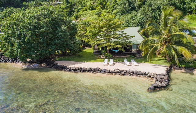Beach Villa Wallis - Robinson's Cove in Papetoai