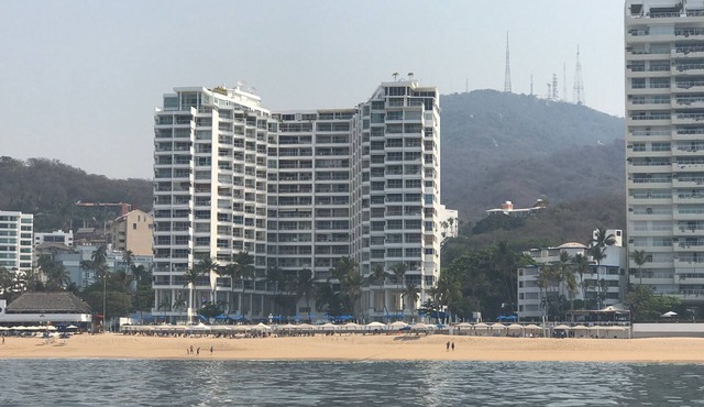Beachfront Condo-Acapulco-Magnificent Views in Acapulco