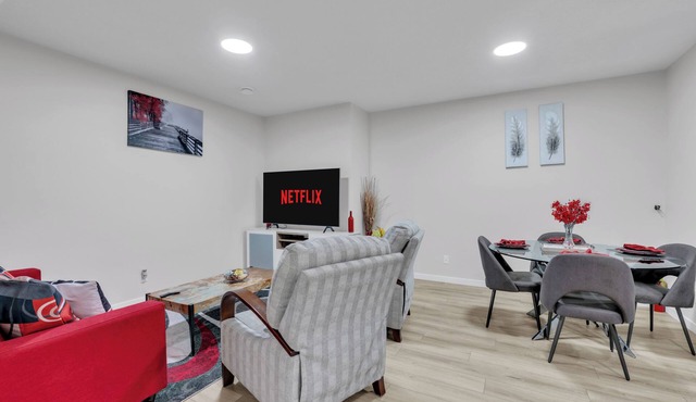Beautiful Modern Unique Suite in Calgary