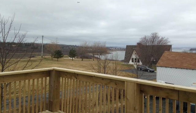 Beautiful ocean view 4 bedroom house in Conway in Annapolis Royal