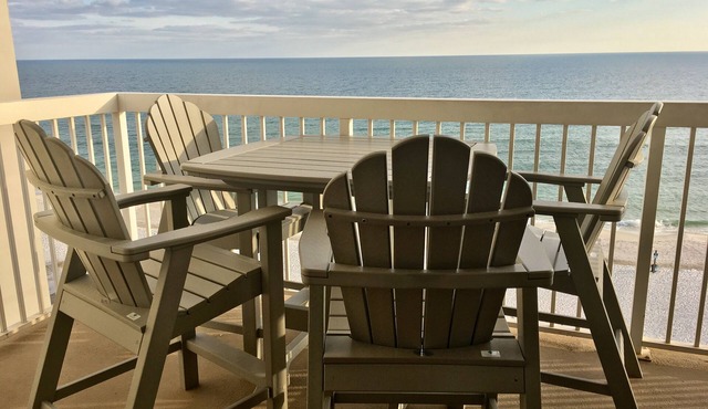 Beautifully decorated beachfront condo! in Gulf Shores