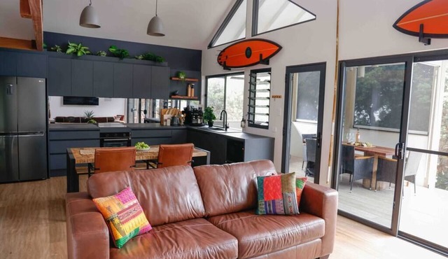 BESPOKE VILLA WITH A DOPE BEACH VIBE in boomerang beach