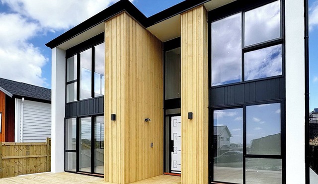 Brand New House 8 bedrooms 5.5 Bathrooms Flat bush in Tamaki Makaurau