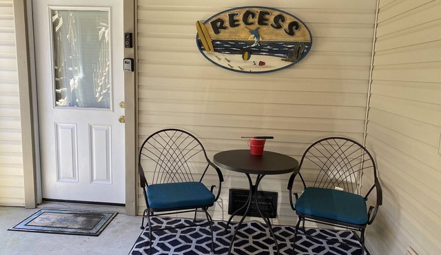 Bright And Cozy Two Room Unit, Close To Beach And Sound - Perfect For Two! in Kill Devil Hills