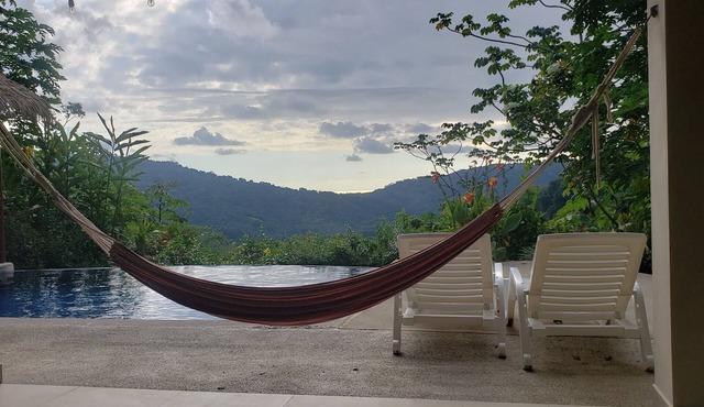 Casa Kendall Baru, Ocean Views Infinity Pool Bliss Jungle Oasis Above Dominical in Barú