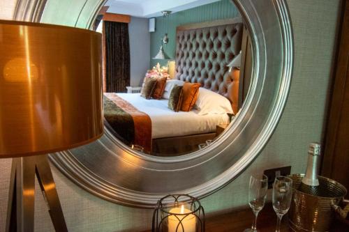 Craigmhor Lodge & Courtyard in Pitlochry