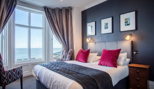 Deluxe King Ensuite with Sea View at The Helaina in Scarborough