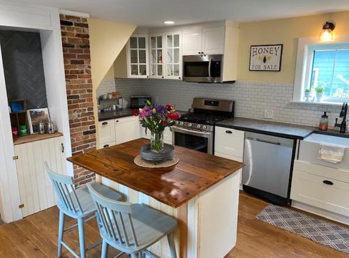 Duplex Farmhouse Rental Walk to Downtown in Kennebunk