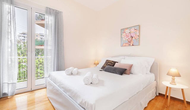 Edem Beach Apartment in Paleo Faliro