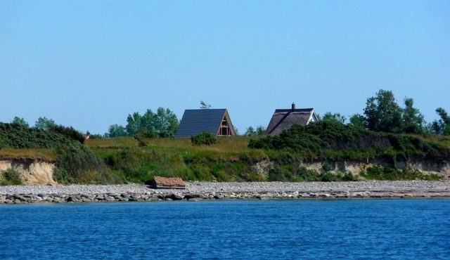 Finnhaus 200m from the Baltic Sea coast, sea view to Hiddensee + Moen, free WLAN in Dranske