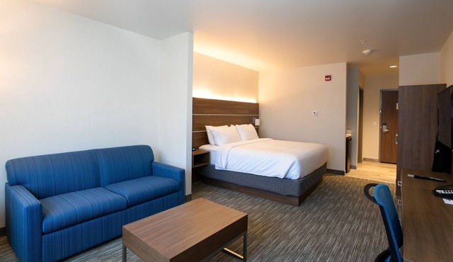Holiday Inn Express Lethbridge Southeast by IHG in Lethbridge