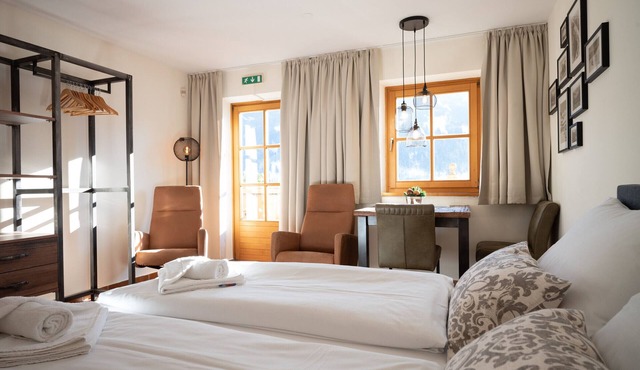 Landhaus Lodges Kaprun - Josef, pool, skiing - walking dist in Kaprun