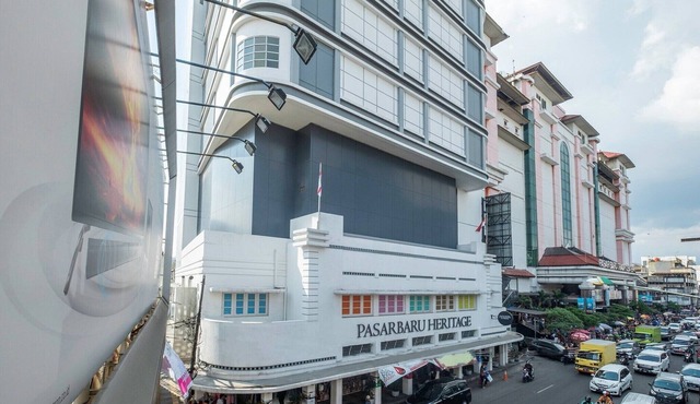 Luxury Deluxe Double Retreat with Free WiFi in Bandung
