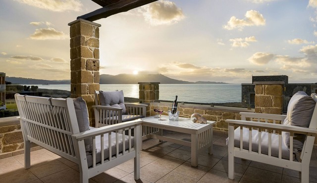 LUXURY VILLA POSIDONIA with Pool only 35 metres from the beach. in Chania