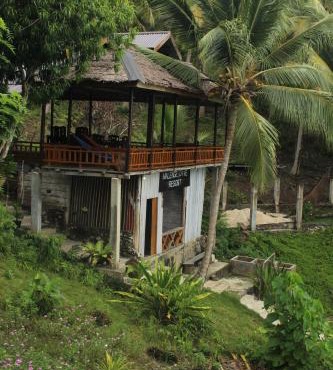 Malenge Dive Resort in Pulau Malenge