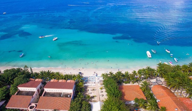 Mayan Princess Beach & Dive Resort in West Bay