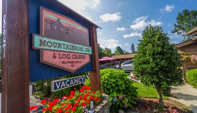 Mountainaire Inn and Log Cabins in Blowing Rock