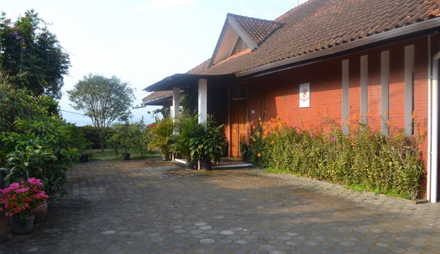 Nature 3 bedroom villa in Lembang in Bandung