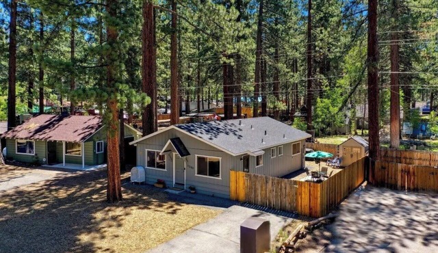 Pet Friendly Home with Fenced Yard - Walk to Beach in South Lake Tahoe