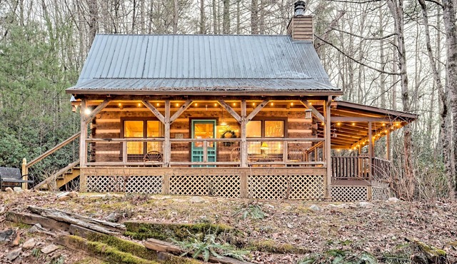 Private, Guest Favorite Cabin, Fire Pit, Close to Hiking and Downtown Clayton! in Tiger
