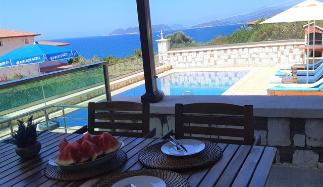 Private luxury villa with private pool and sea view, fully equipped! in Demre