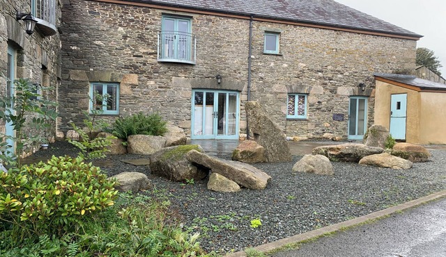 Rest, Reconnect & Gather at a Historic Cornish Barn in Saint Clether
