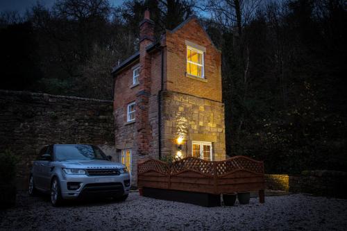 Robin Hood Tower in Crich