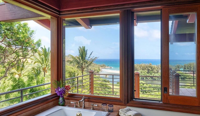 Sea Song in Kilauea With 4 Bedrooms and 4 Bathrooms in Kilauea