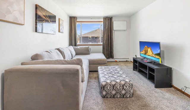 Spacious 3-bedroom apartment with AC, WiFi in fantastic St. Cloud! in St. Cloud