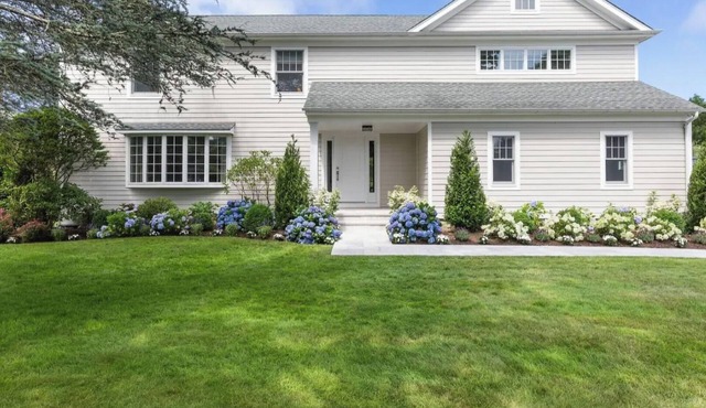 Spacious 5-Bedroom, 4.5 Bath Beach House in Enchanting Village of Southampton in Southampton