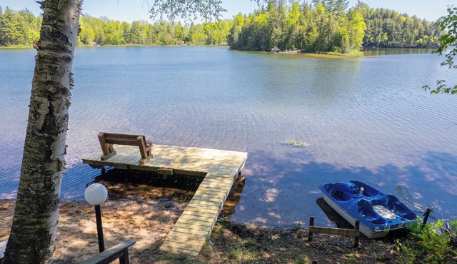 Straits Chilling: Sleeps 6*Pet Included*Hot Tub*Kayaks*Paddle Boat! in Wetmore