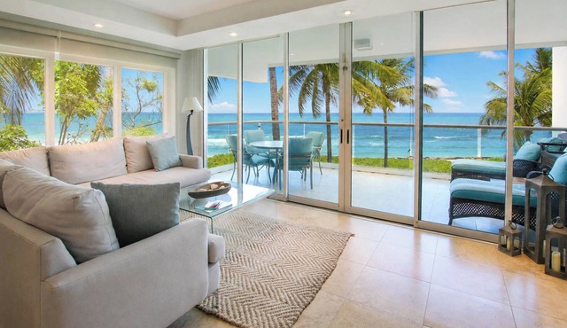 Stunning Beachfront 2-Bed Condo with Pool - Ocean One 204 in Maxwell Coast