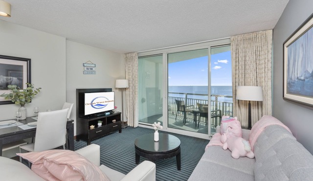 Stylish 1BR Oceanfront Stay in the Heart of Myrtle Beach in Myrtle Beach