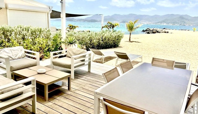 SXM Luxury Beachfront Condo On The Beach sea view Tropical Garden Pools Tennis in Saint-Martin