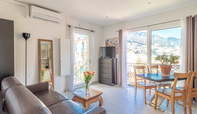 T2 garden, close to amenities MC in Beausoleil